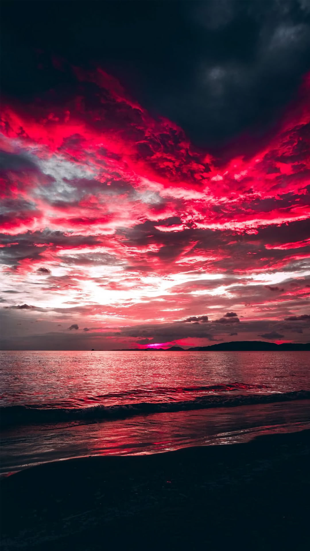 赤く燃える浜辺の夕日 Iphone Wallpapers