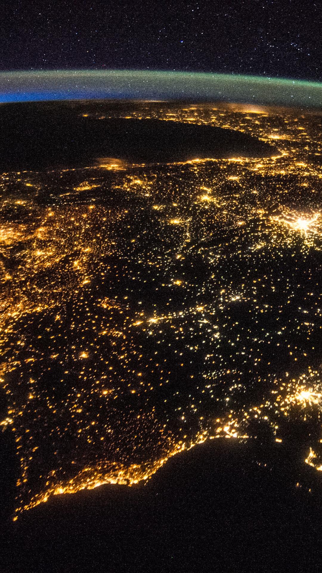 宇宙から見た夜の地球 Iphone Wallpapers